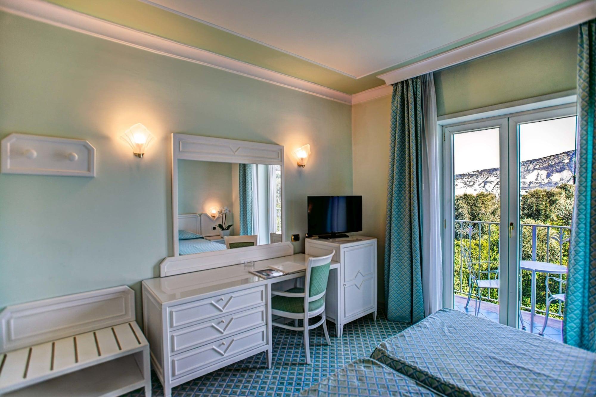 Grand Hotel Riviera Sorrento Exterior foto
