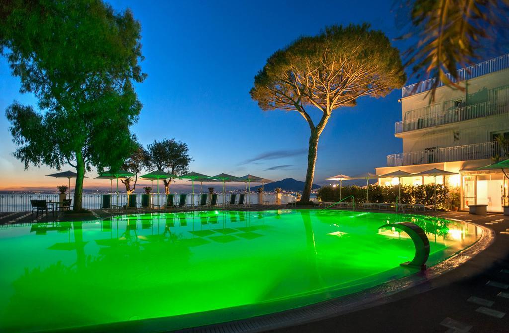 Grand Hotel Riviera Sorrento Exterior foto