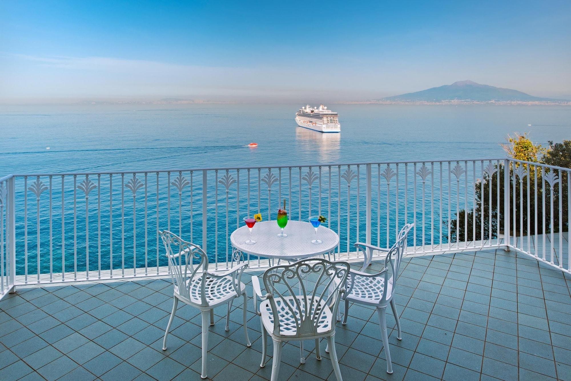 Grand Hotel Riviera Sorrento Exterior foto