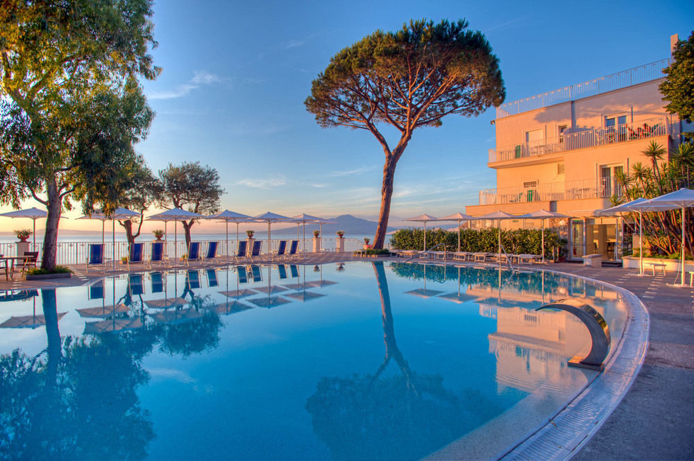 Grand Hotel Riviera Sorrento Exterior foto