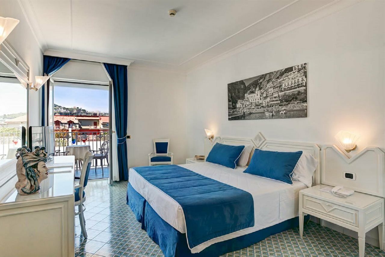 Grand Hotel Riviera Sorrento Exterior foto